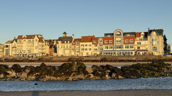 Vue sur la ville de Wimereux depuis la mer